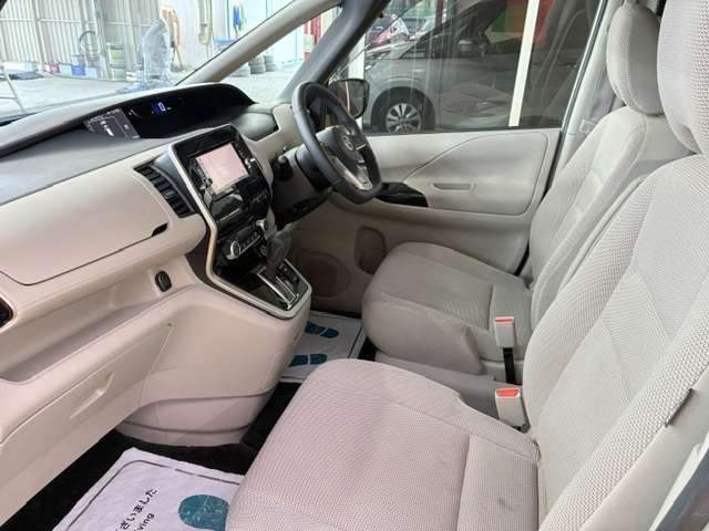 日産 セレナ ２．０ Ｇ H29年 (関東) 99