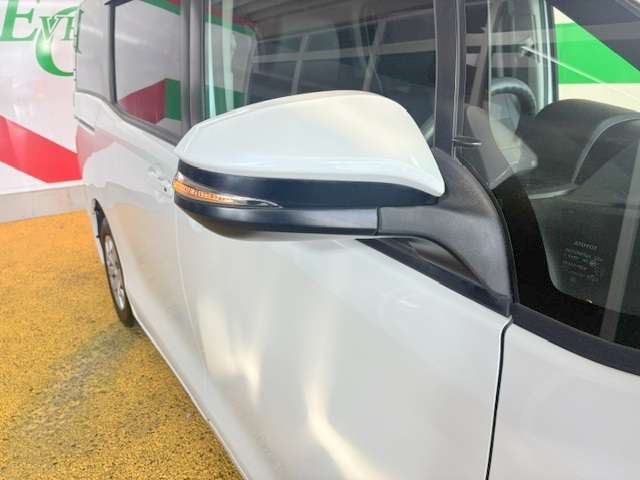 トヨタ ヴォクシー ２．０ Ｘ H30年 (関東) 99
