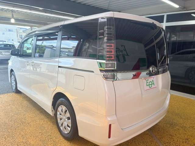 トヨタ ヴォクシー ２．０ Ｘ H30年 (関東) 99