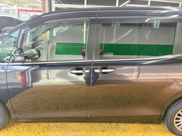 トヨタ エスクァイア　ハイブリッド １．８ ハイブリッド ＧＩ H27年 (関東) 99