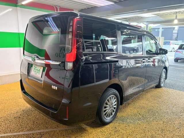 トヨタ エスクァイア　ハイブリッド １．８ ハイブリッド ＧＩ H27年 (関東) 99