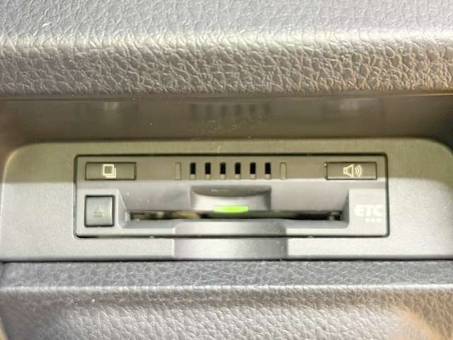 トヨタ ヴォクシー ２．０ Ｖ H29年 (関東) 99