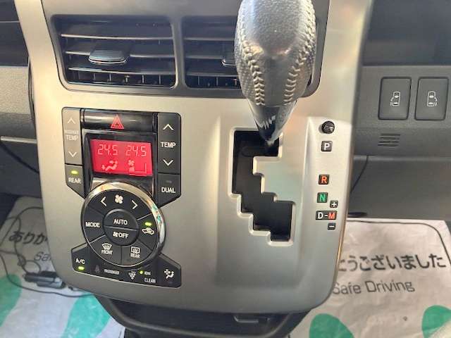 トヨタ ヴォクシー ２．０ ＺＳ 煌ＩＩ H24年 (関東) 99