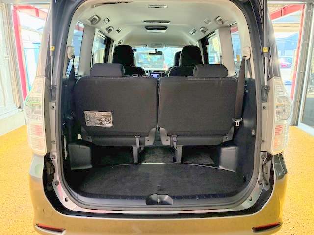 トヨタ ヴォクシー ２．０ ＺＳ 煌ＩＩ H24年 (関東) 99