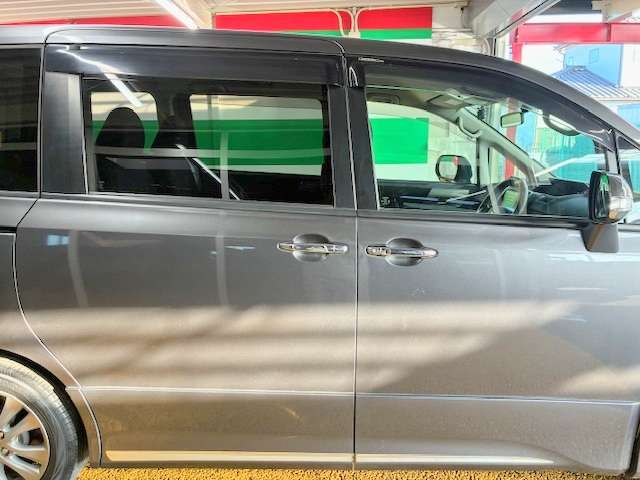 トヨタ ヴォクシー ２．０ ＺＳ 煌ＩＩ H24年 (関東) 99