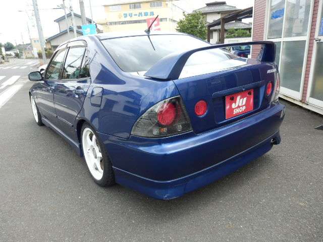 トヨタ アルテッツァ ２．０ ＲＳ２００ リミテッド ナビパッケージ H14年 (関東) 99