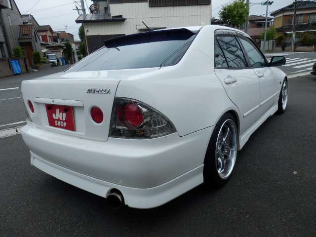トヨタ アルテッツァ ２．０ ＲＳ２００ Ｚエディション H13年 (関東) 99
