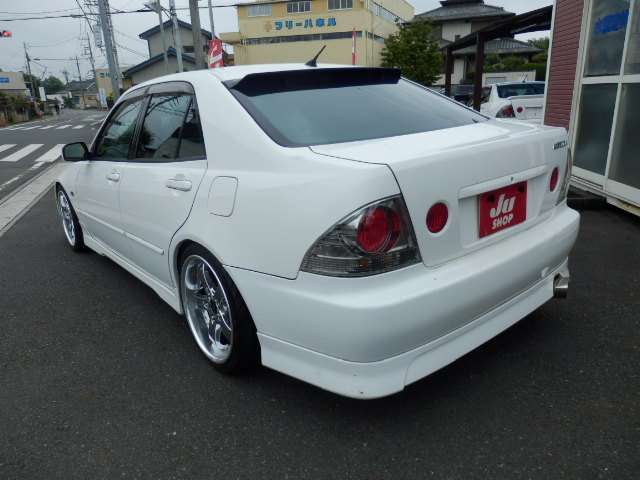 トヨタ アルテッツァ ２．０ ＲＳ２００ Ｚエディション H13年 (関東) 99