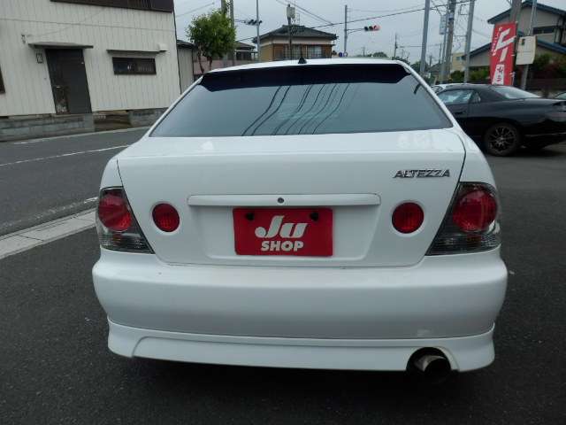 トヨタ アルテッツァ ２．０ ＲＳ２００ Ｚエディション H13年 (関東) 99