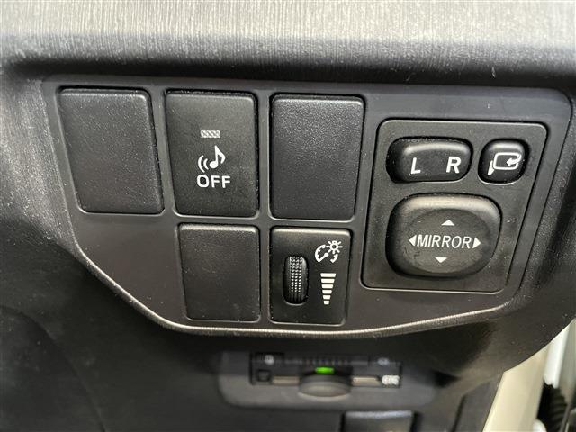 トヨタ プリウスＰＨＶ １．８ Ｇ H26年 (甲信越・北陸) 99