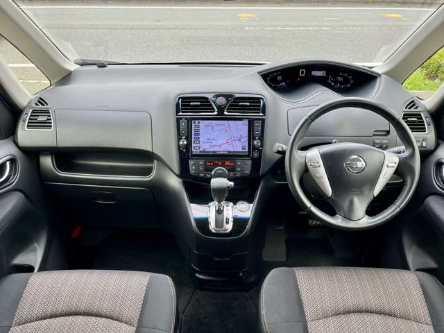 日産 セレナ ２．０ ハイウェイスター Ｖセレクション＋ＳＡＦＥＴＹＩＩ Ｓ－ＨＹＢＲＩＤ H28年 (近畿) 99