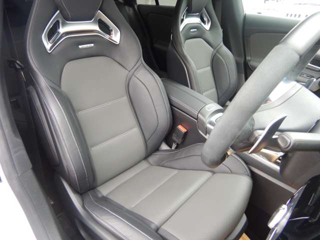 ＡＭＧ ＣＬＡ ＣＬＡ ３５ ４マチック ４ＷＤ ＭＰ２０２３０１ R4年 (近畿) 99