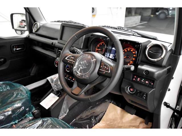 スズキ ジムニー　ノマド １．５ ＦＣ ４ＷＤ R8年 (近畿) 99
