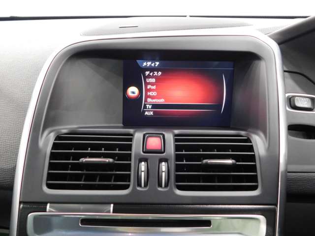 ボルボ ＸＣ６０ Ｔ６ ＡＷＤ Ｒデザイン ４ＷＤ H27年 (近畿) 99
