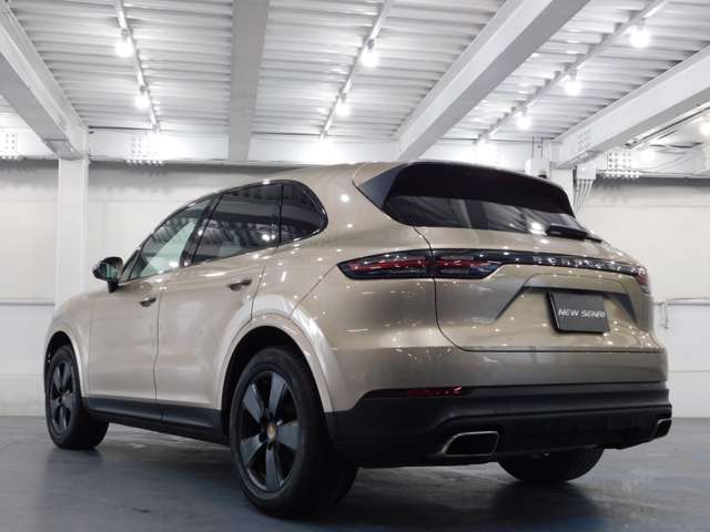 ポルシェ カイエン ３．０ ティプトロニックＳ ４ＷＤ H30年 (近畿) 99