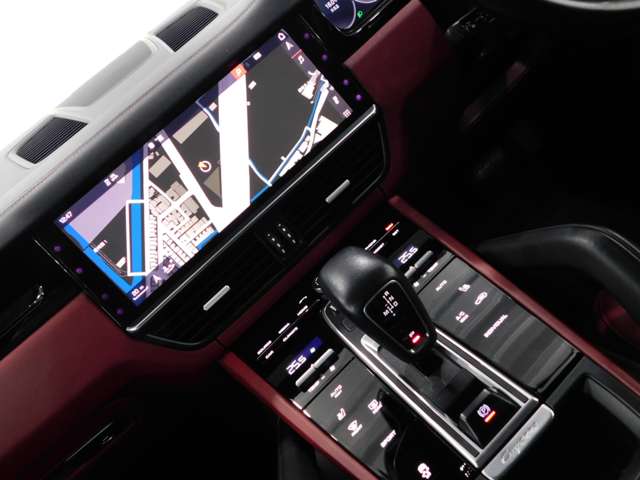 ポルシェ カイエン ３．０ ティプトロニックＳ ４ＷＤ H30年 (近畿) 99