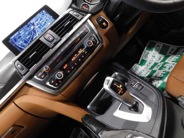 ＢＭＷ ３シリーズ ３２０ｄ　ラグジュアリー H27年 (近畿) 99