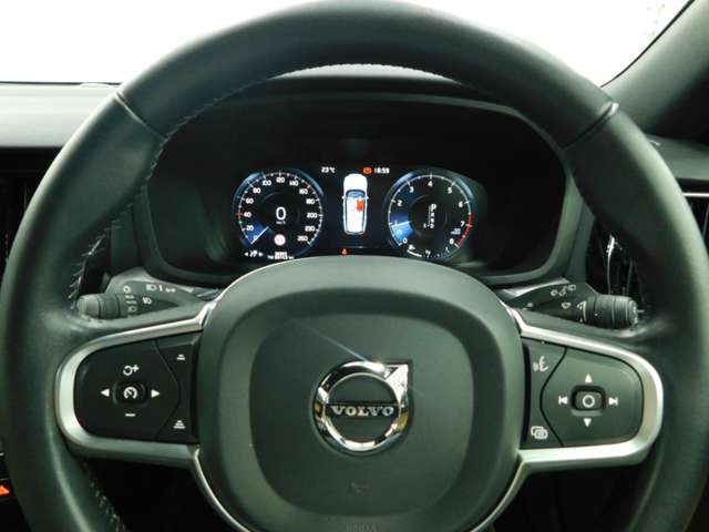 ボルボ Ｖ６０ Ｔ５　モメンタム R1年 (近畿) 99