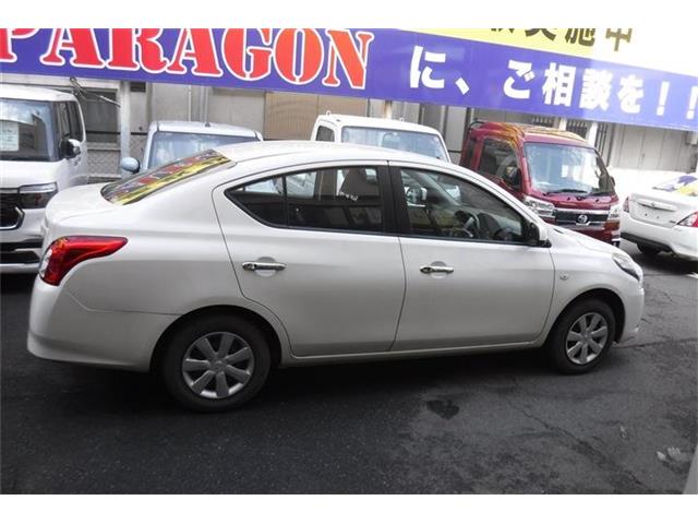 日産 ラティオ １．２ Ｘ H28年 (近畿) 99