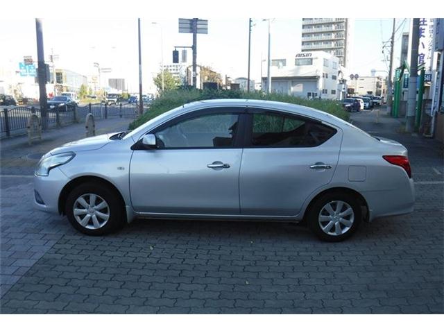 日産 ラティオ １．２ Ｘ H27年 (近畿) 99