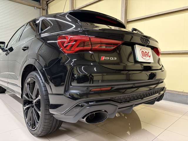 アウディ ＲＳ　Ｑ３　スポーツバック ２．５ ４ＷＤ R3年 () 99