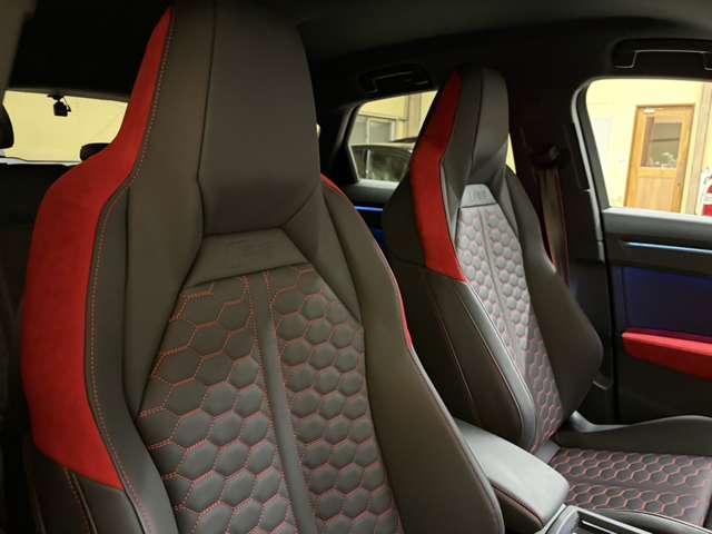 アウディ ＲＳ　Ｑ３　スポーツバック ２．５ ４ＷＤ R3年 () 99