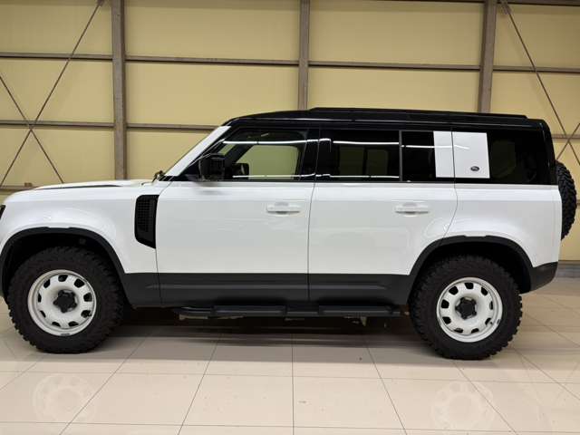 ランドローバー ディフェンダー １１０ Ｓ ２．０Ｌ Ｐ３００ ４ＷＤ R5年 (近畿) 99