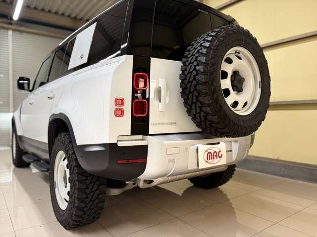 ランドローバー ディフェンダー １１０ Ｓ ２．０Ｌ Ｐ３００ ４ＷＤ R5年 (近畿) 99