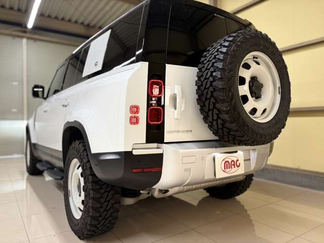 ランドローバー ディフェンダー １１０ Ｓ ２．０Ｌ Ｐ３００ ４ＷＤ R5年 (近畿) 99