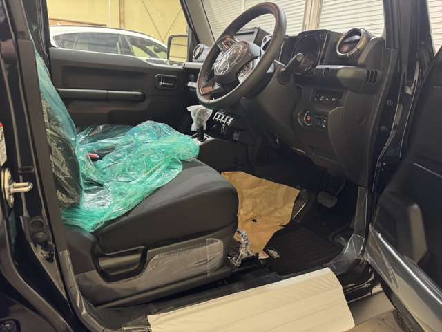 スズキ ジムニー　ノマド １．５ ＦＣ ４ＷＤ R7年 (近畿) 99