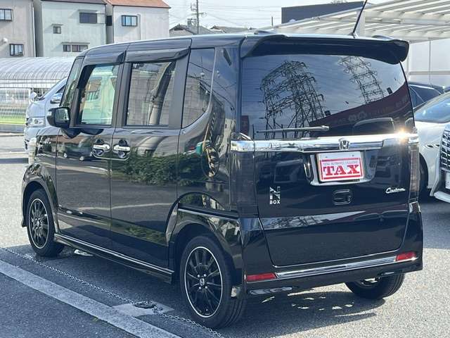 ホンダ Ｎ　ＢＯＸ ６６０ カスタムＧ ターボＳＳパッケージ ブラックスタイル H29年 (近畿) 99