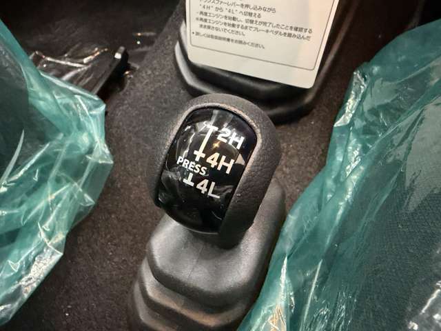 スズキ ジムニー　ノマド １．５ ＦＣ ４ＷＤ R8年 (近畿) 99