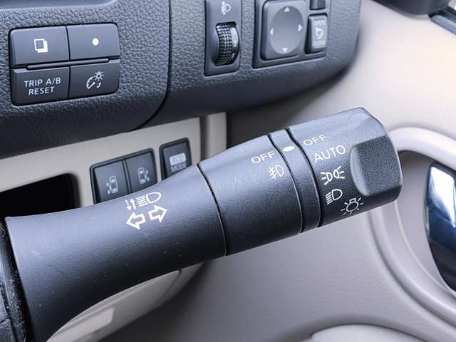 日産 セレナ ２．０ ２０Ｇ Ｓ－ＨＹＢＲＩＤ H24年 (近畿) 99