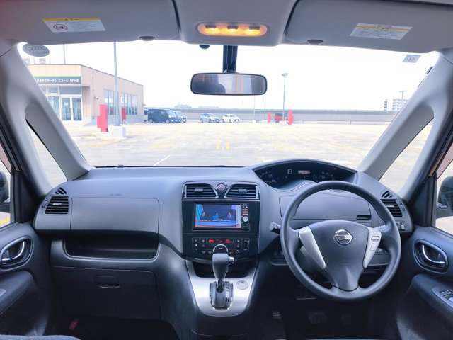 日産 セレナ ２．０ ２０Ｘ H23年 (近畿) 99