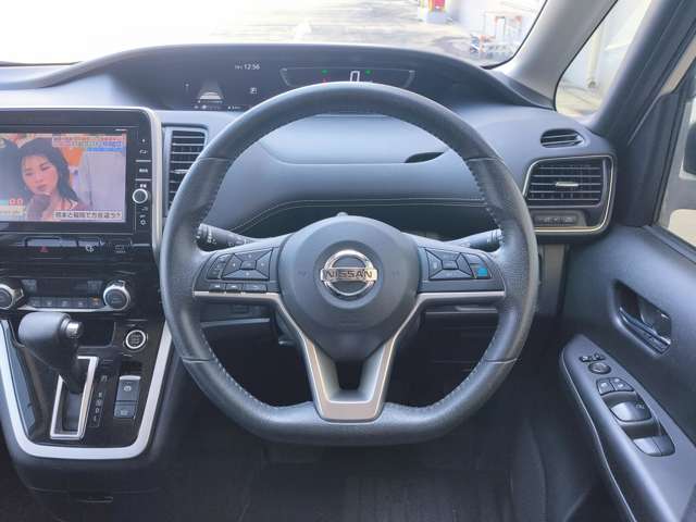日産 セレナ ２．０ ハイウェイスター Ｖセレクション H29年 (近畿) 99