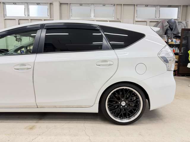 トヨタ プリウスΑ １．８ Ｇ H24年 (近畿) 99