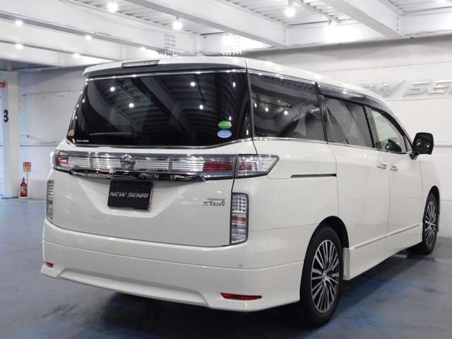 日産 エルグランド ２．５ ２５０ハイウェイスターＳ H29年 (近畿) 99