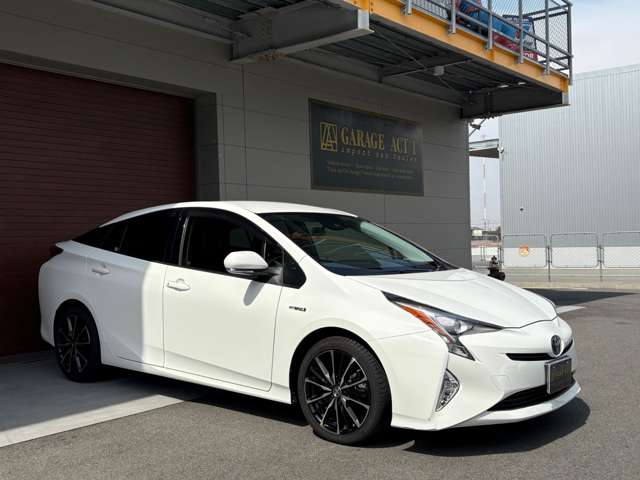 トヨタ プリウス １．８ Ｓ H29年 (近畿) 99