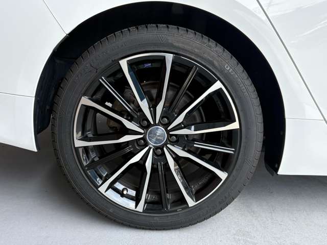 トヨタ プリウス １．８ Ｓ H29年 (近畿) 99