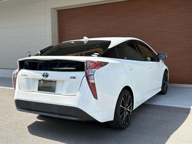 トヨタ プリウス １．８ Ｓ H29年 (近畿) 99