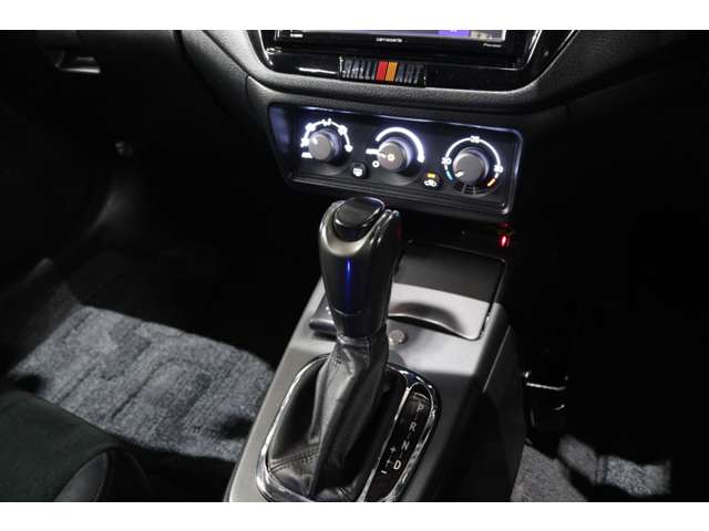 三菱 ランサーワゴン ２．０ ＧＴ－Ａ ４ＷＤ H18年 (近畿) 99