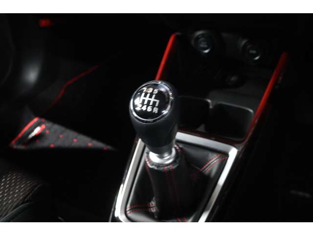 スズキ スイフト スポーツ １．４ R3年 (近畿) 99