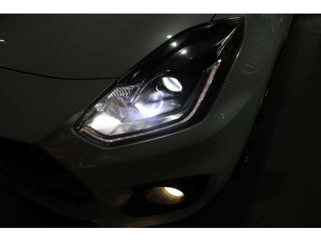 スズキ スイフト スポーツ １．４ R3年 (近畿) 99
