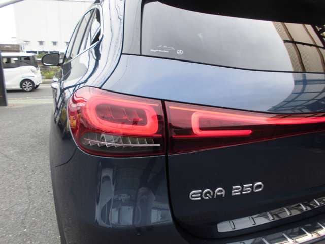 メルセデスベンツ ＥＱＡ ２５０ ＡＭＧライン R3年 (近畿) 99