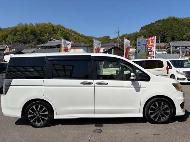 ホンダ ステップワゴン　スパーダ ２．０ スパーダ Ｚ クールスピリット インターナビセレクション H24年 (近畿) 99