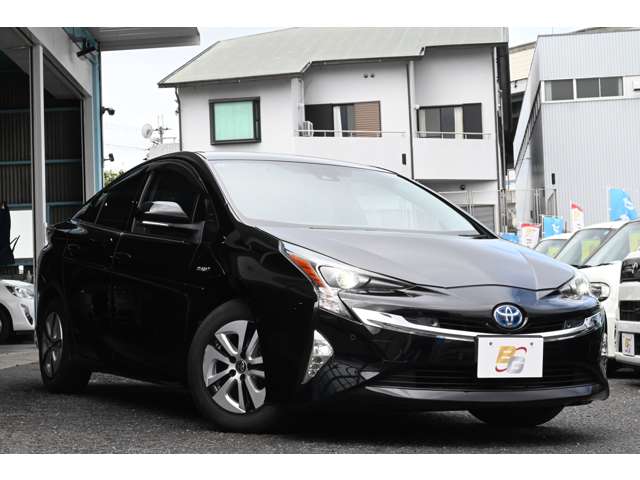 トヨタ プリウス １．８ Ａ プレミアム H28年 (近畿) 99