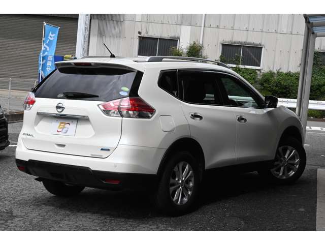 日産 エクストレイル ２．０ ２０ＸＴ エマージェンシーブレーキパッケージ ３列車 ４ＷＤ H28年 (近畿) 99
