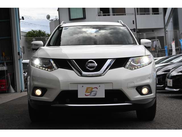 日産 エクストレイル ２．０ ２０ＸＴ エマージェンシーブレーキパッケージ ３列車 ４ＷＤ H28年 (近畿) 99