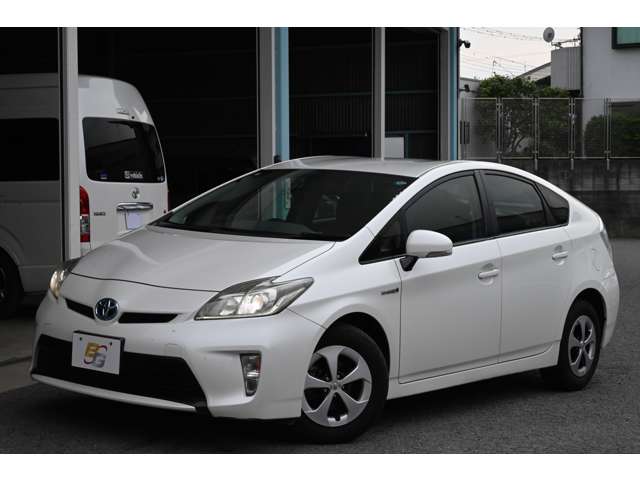 トヨタ プリウス １．８ Ｓ H25年 (近畿) 99