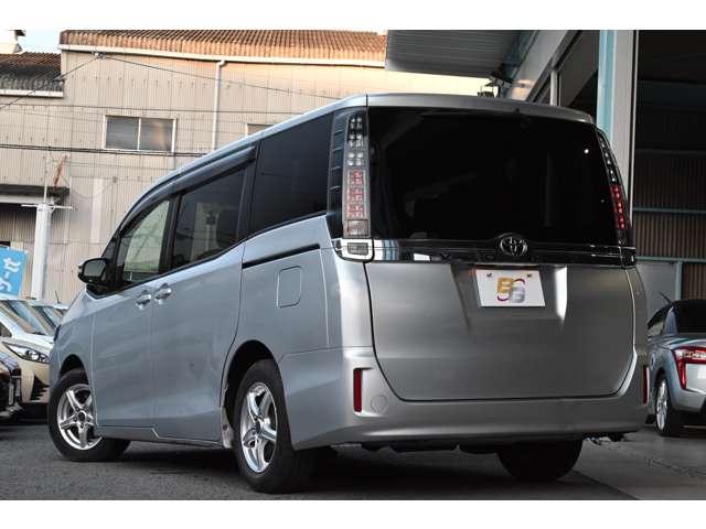 トヨタ ヴォクシー ２．０ Ｘ H27年 (近畿) 99